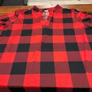 ChicSoul tunic size 1x.  Very pretty. Like new never worn